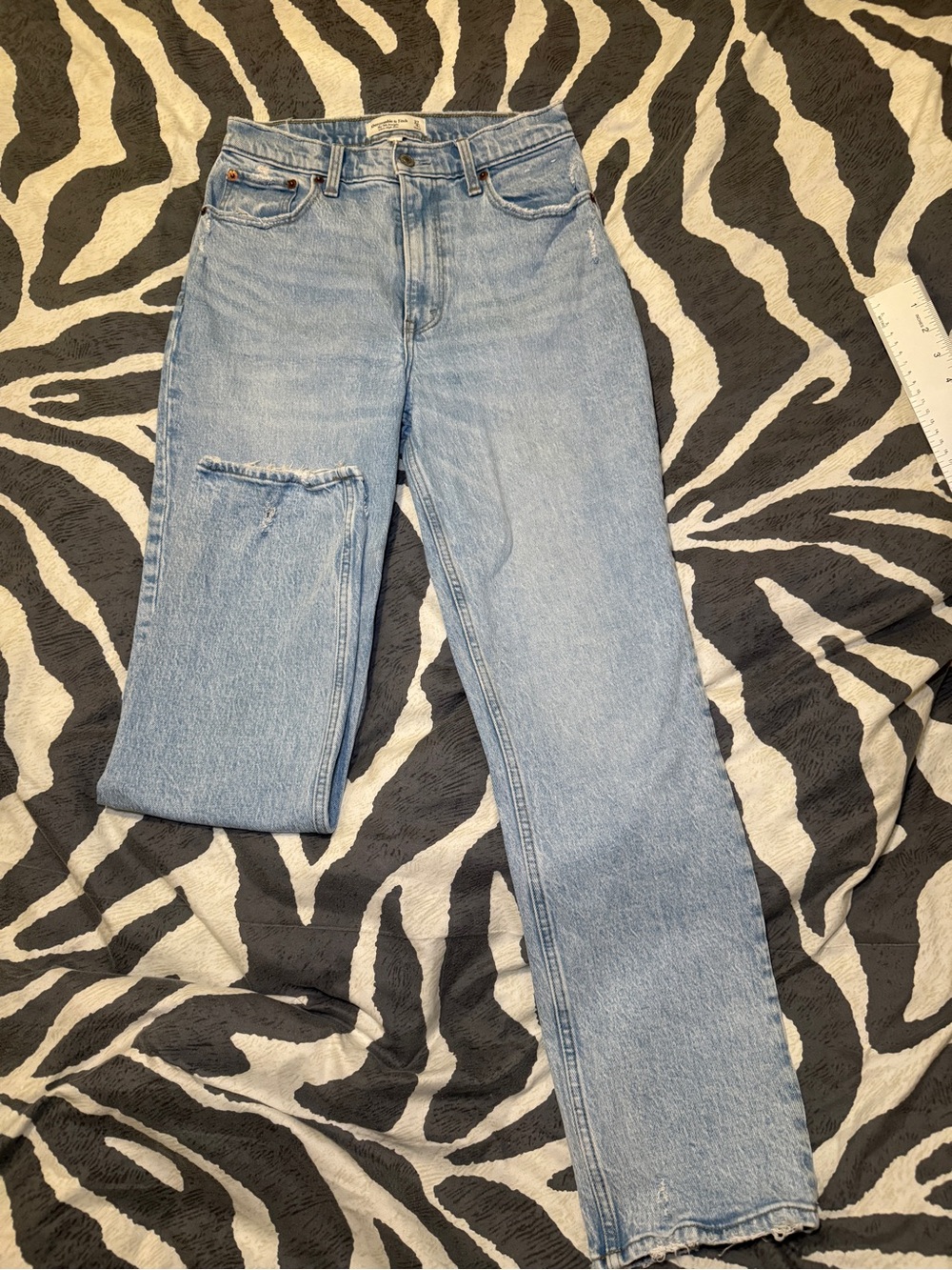 Abercrombie & Fitch Curve Love Light Blue High-Rise Straight Leg Women’s Jeans